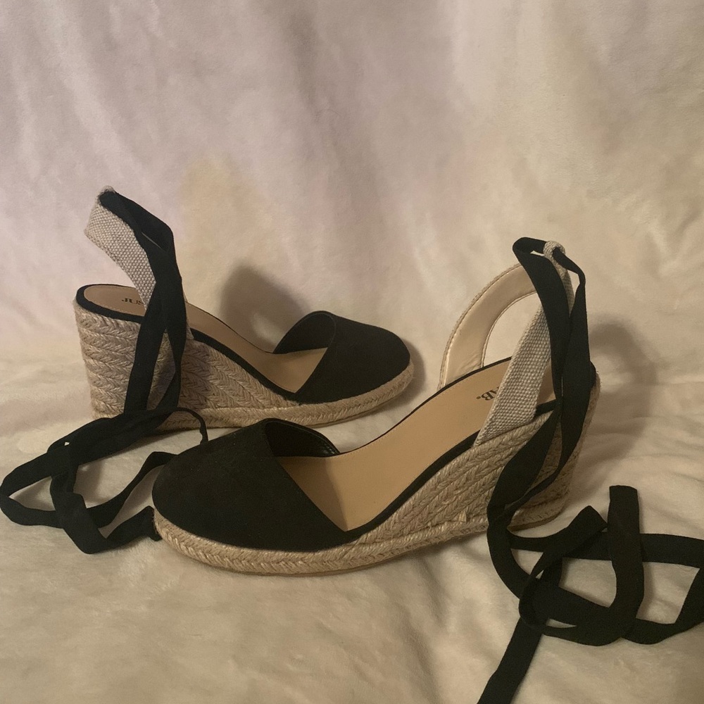 Just Fab Brand women’s size 9 lace up heel